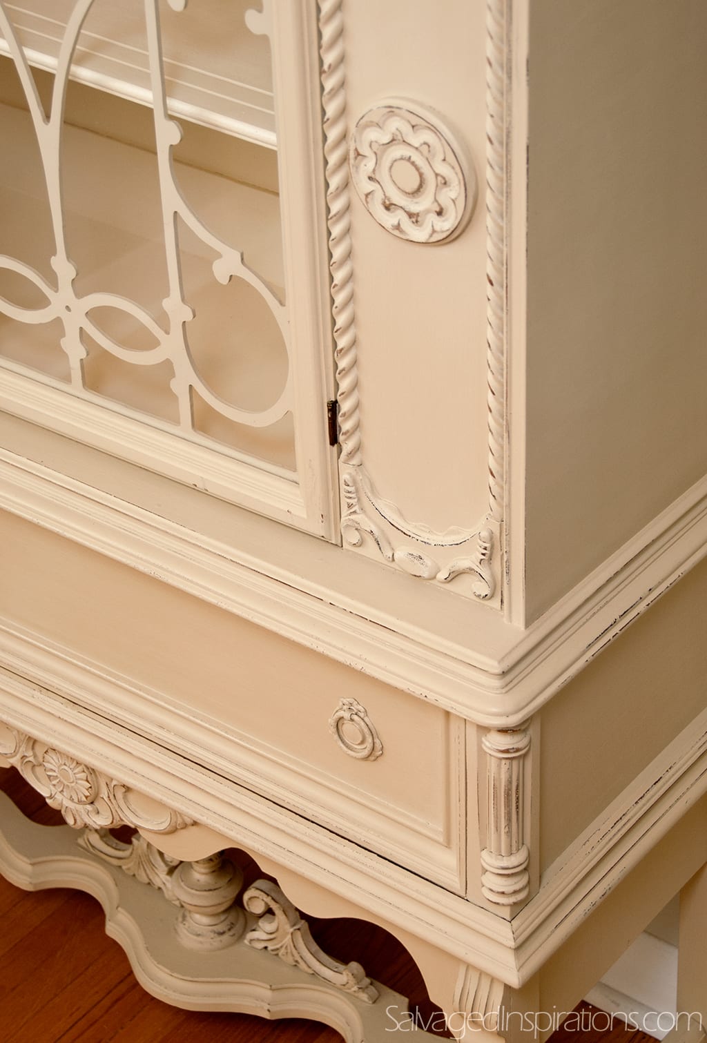 China Cabinet Painted w Annie Sloans Chalk Paint