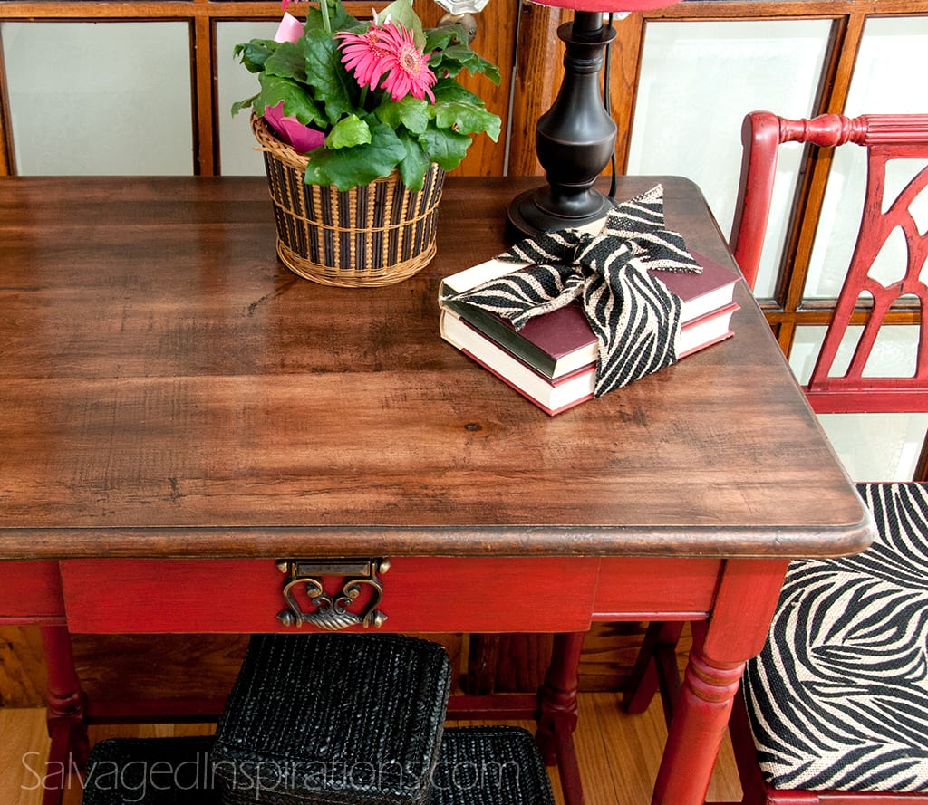 GF Glazed Writing Desk & Chair