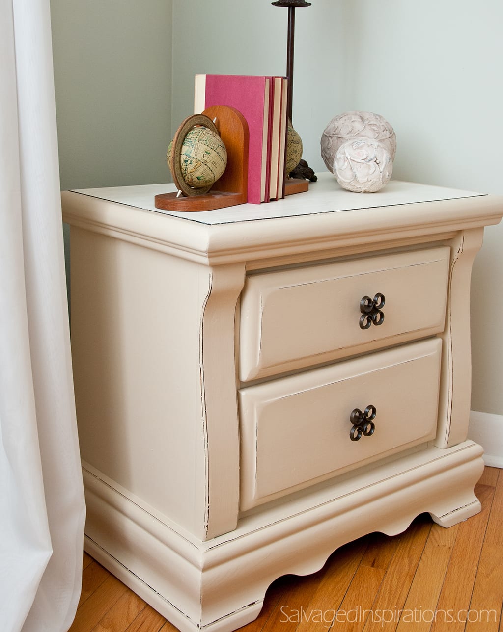 Sanded-Through-Veneer-NightTbl