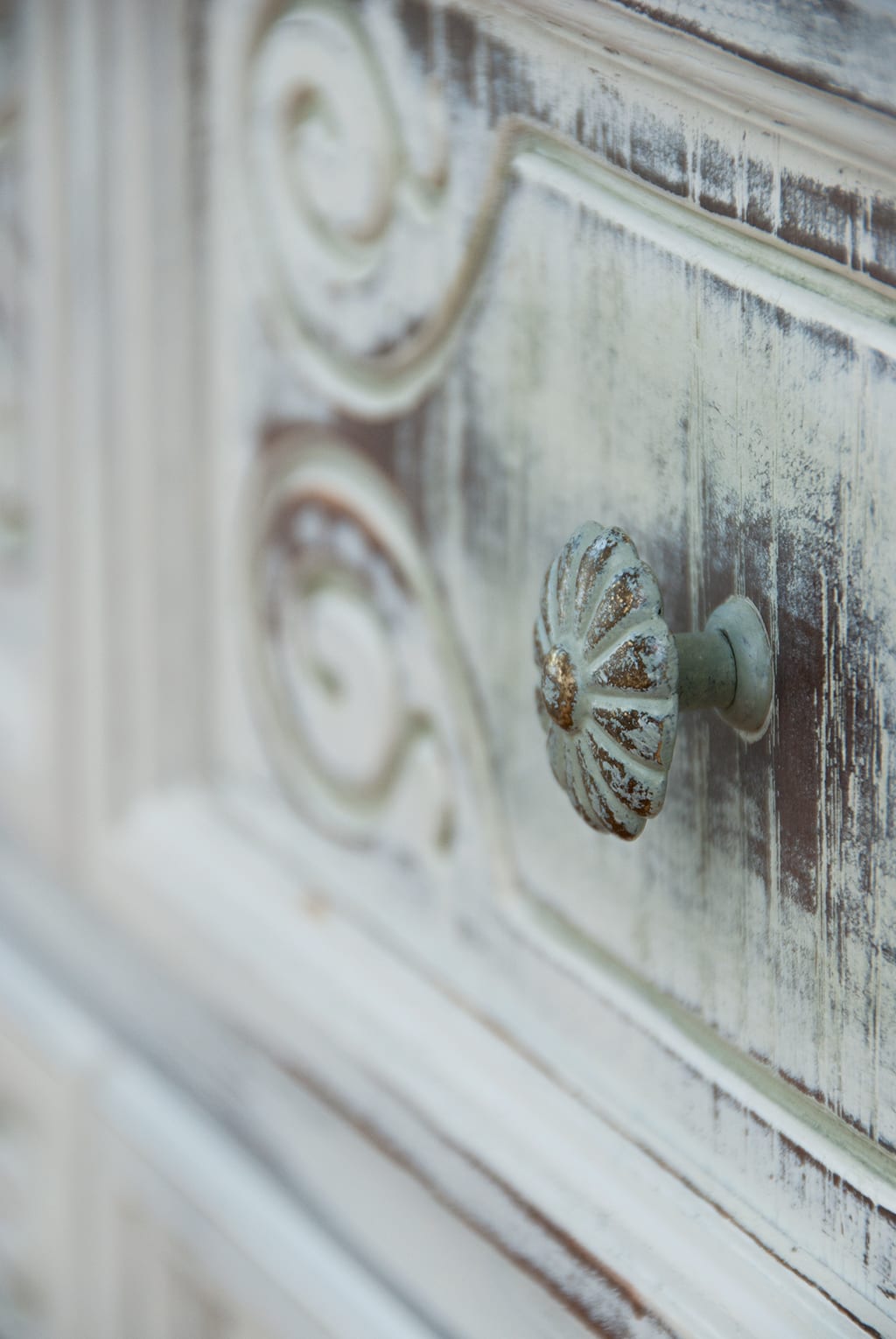 GFBasil-Dresser-knob