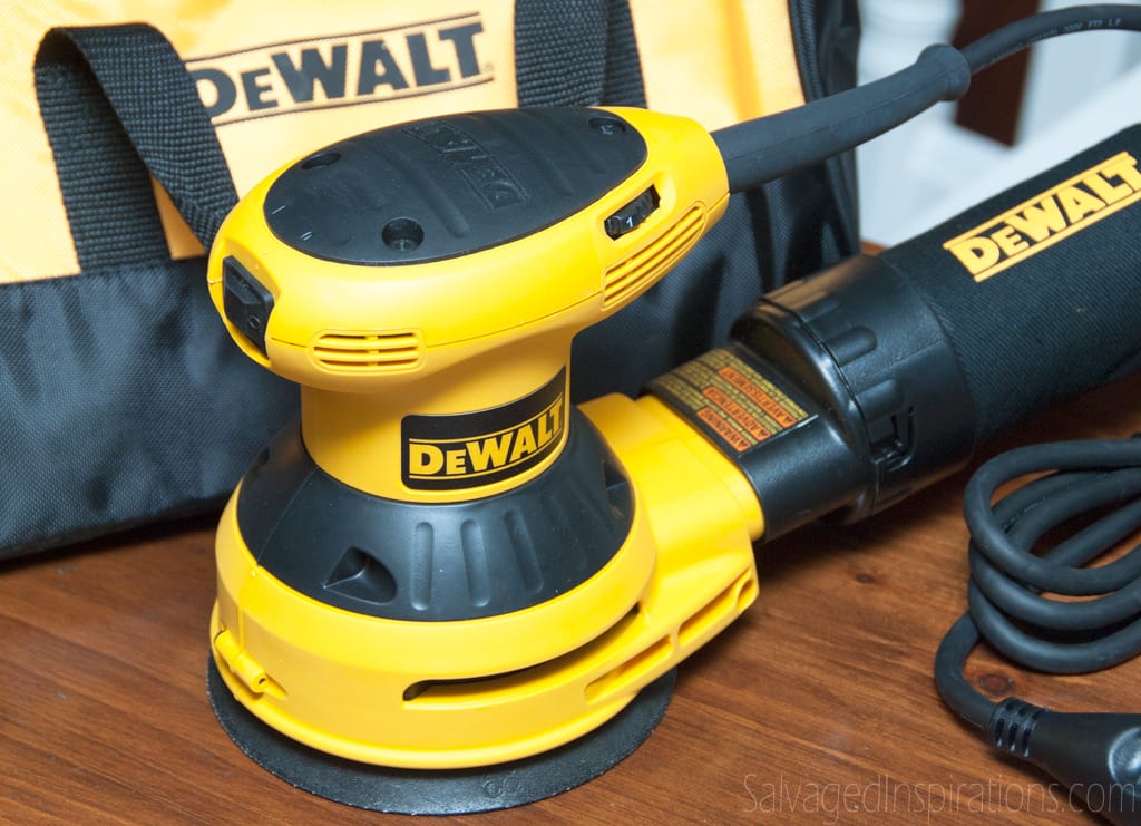 New-DeWalt-Orbit-Palm-Sander