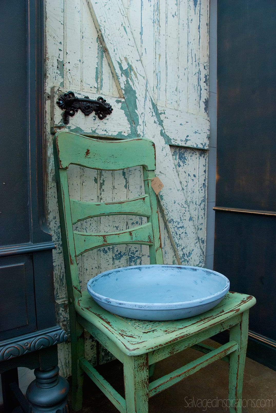 Pleasant-Pickins-Chair&Door