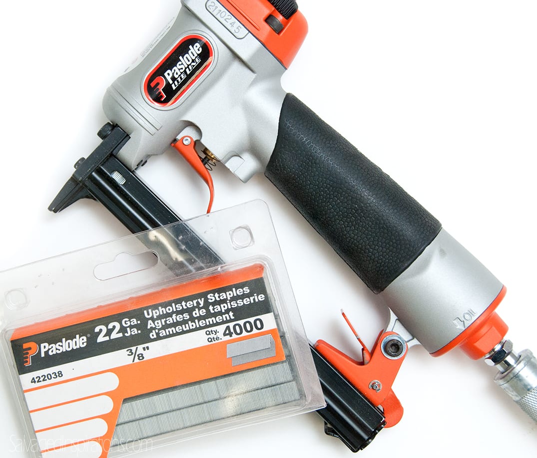paslode-gun-and-staples