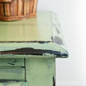 Chippy-Vaseline-Distressed-Dsk