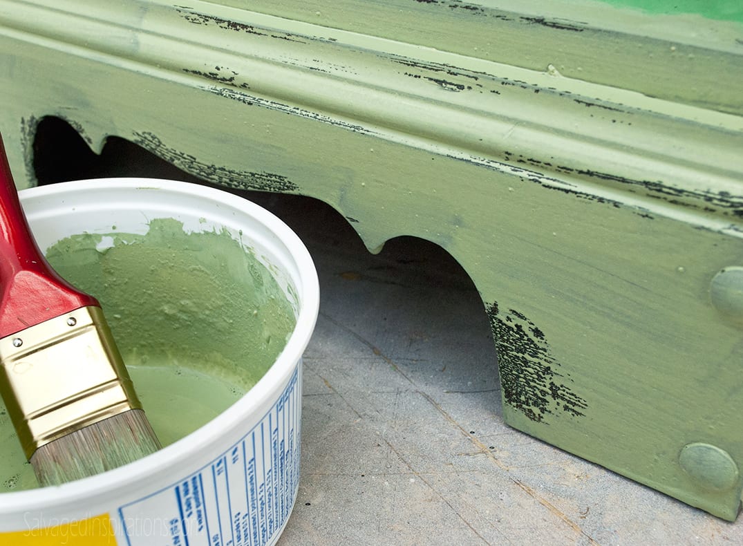 Vaseline-Repelling-Paint