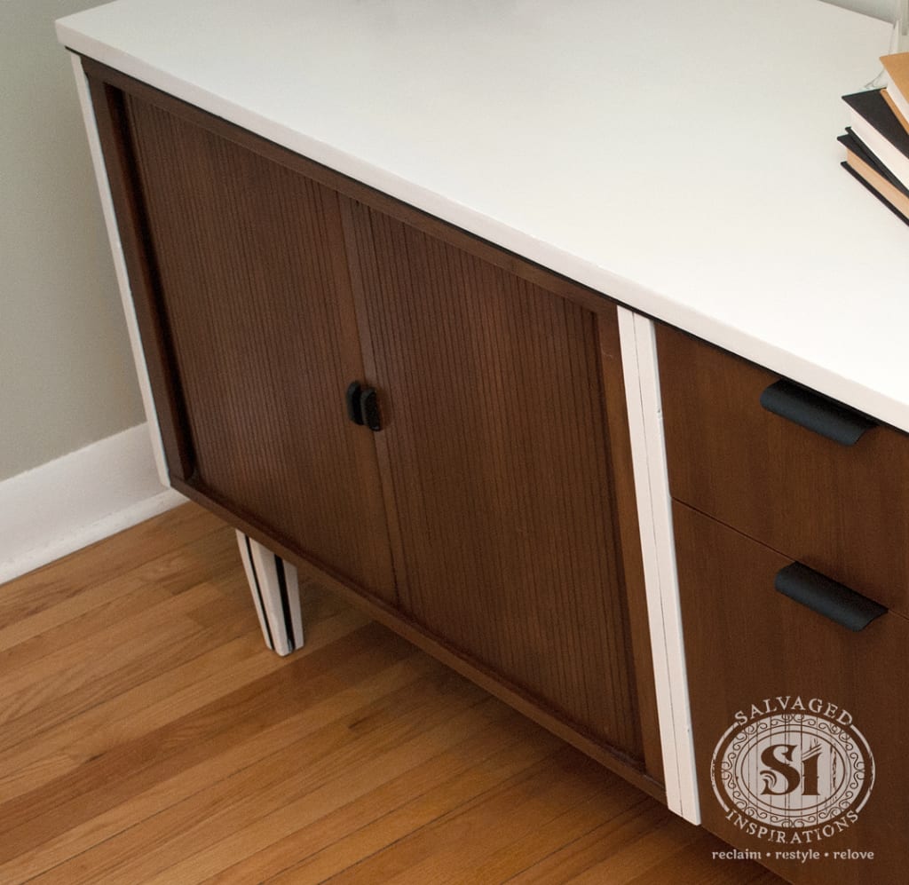 MCM-Blk-Detail-full2