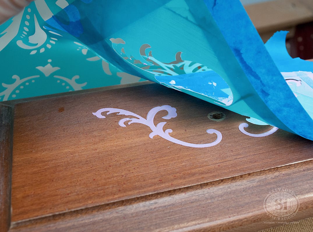 Raised-Furniture-Stencil1