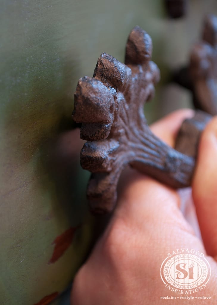 countersinking-furniture-hardware1