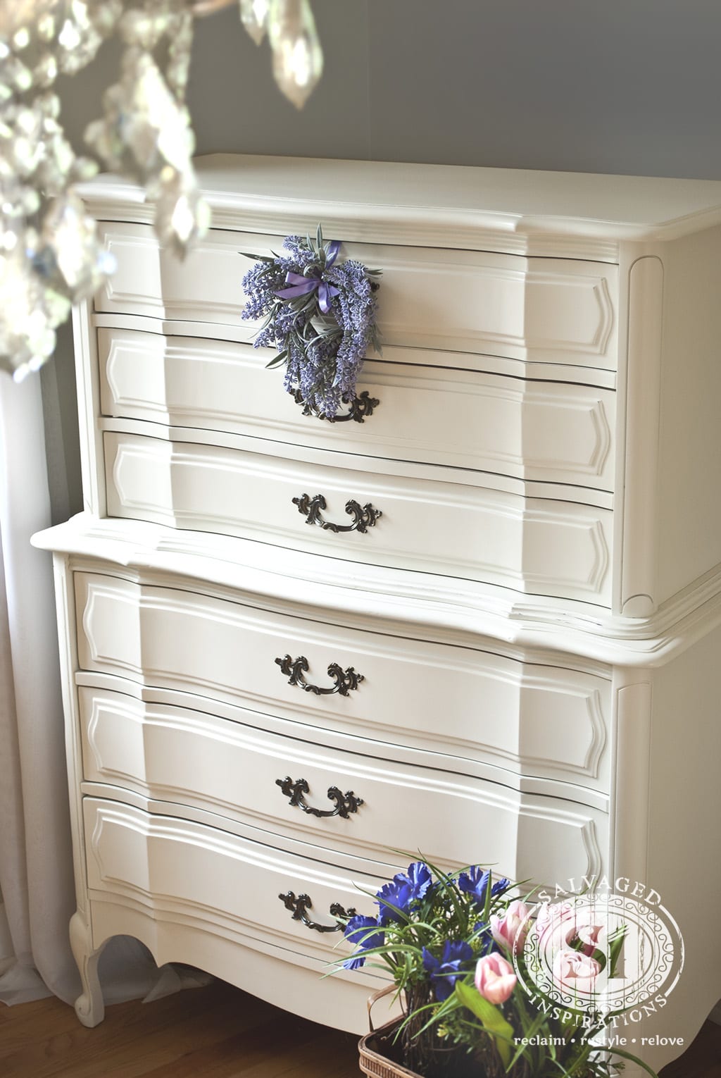 AntiqueWhite FrnchProv Dresser1
