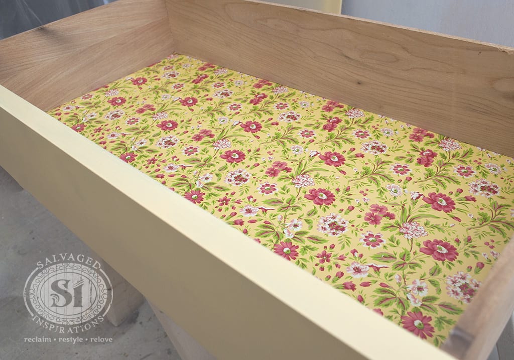 Perfectly Cut Drawer Liners