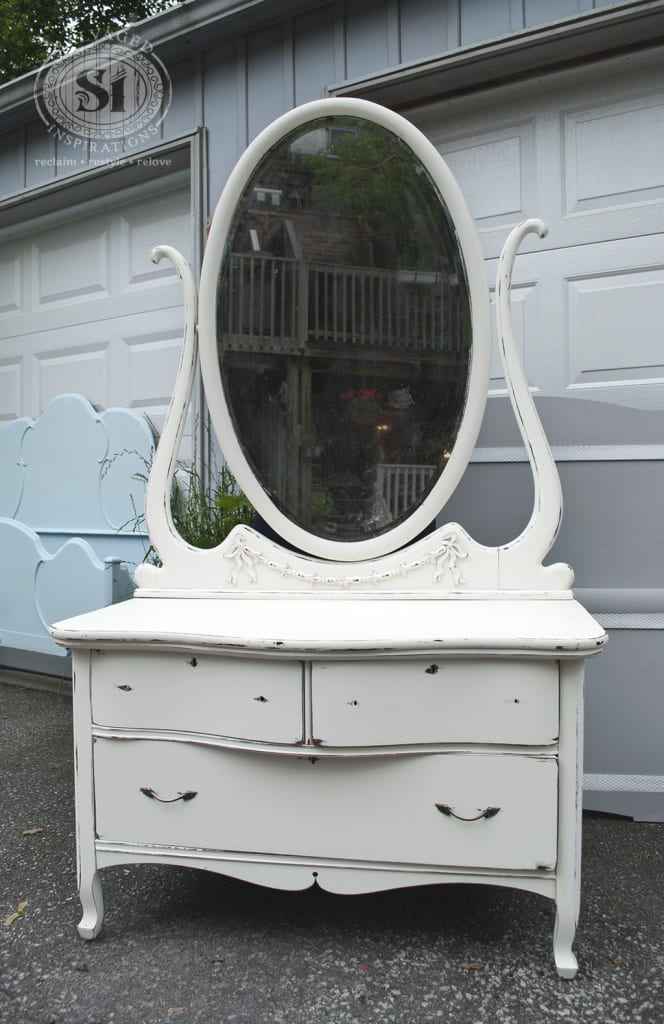 TorontoShabbyChicMirrorDrsr