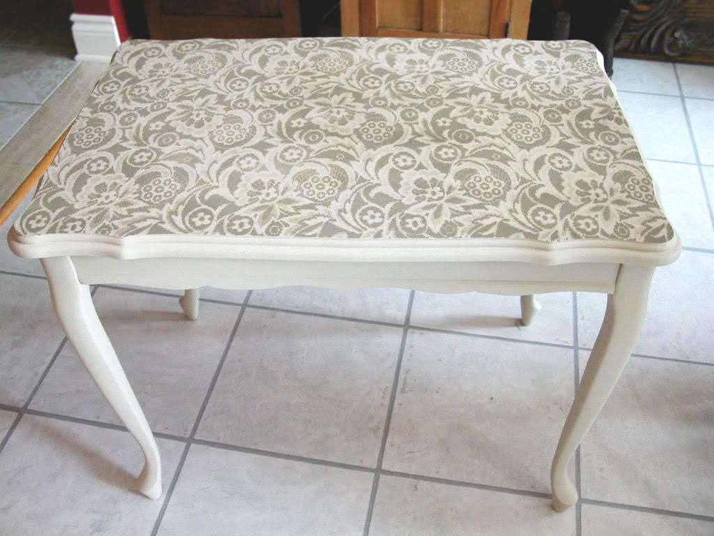SI Feature - Lace Stencil Table