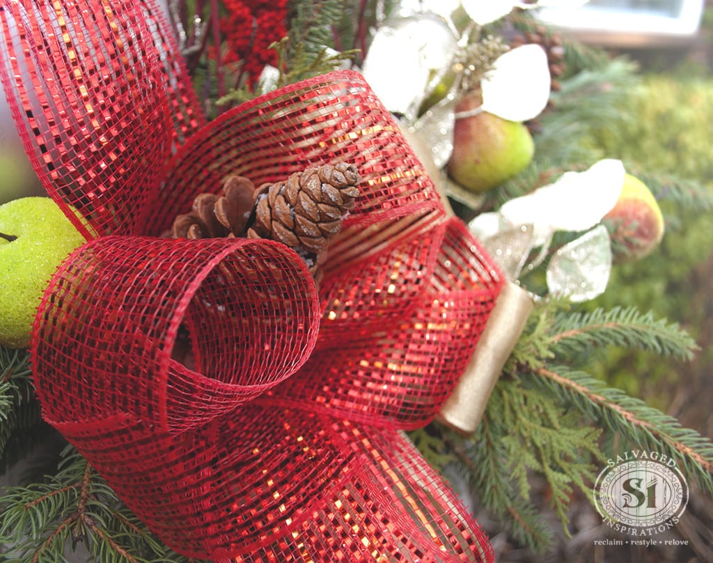 Holiday Planter and Bow