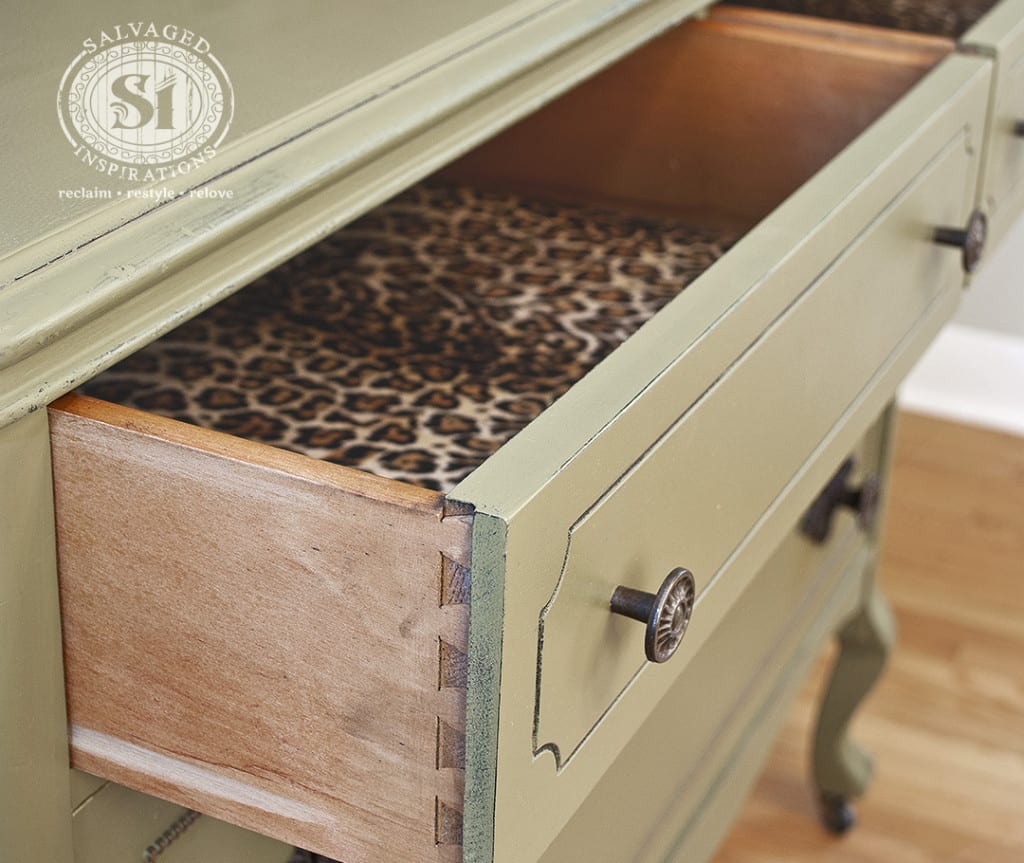 Dove Tailed Lined Dresser Drawers2