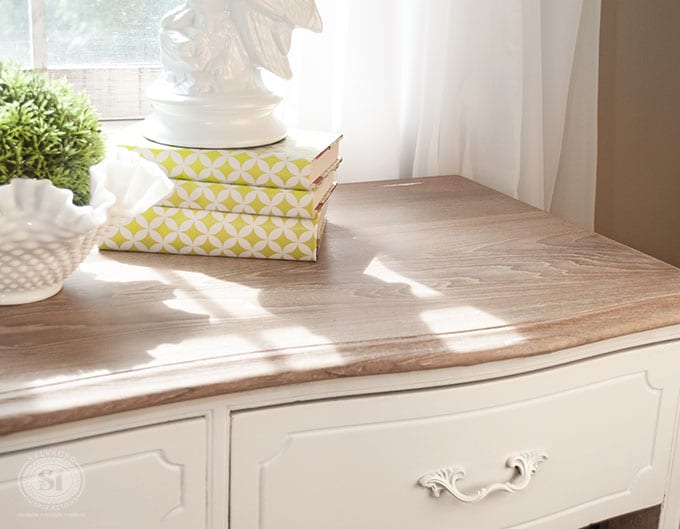 Limed Wood w Annie Sloan White Wax