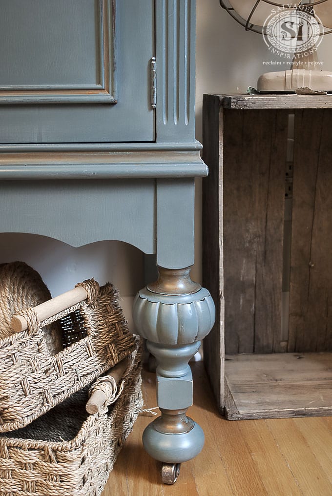 Metallic Painted Details on Painted Cabinet