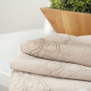 chalk-style-paint-dyed-fabric-si-blog