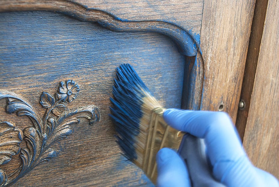 Painting Buffet Doors w Dixie Belle Bunker Hill Blue