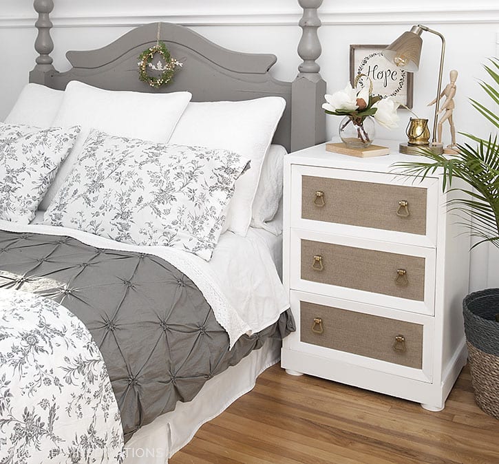 Salvaged Inspirations Xmas Bedroom Tour1