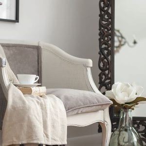 CURB SHOPPED PAINTED AND UPHOLSTERED CHAIR