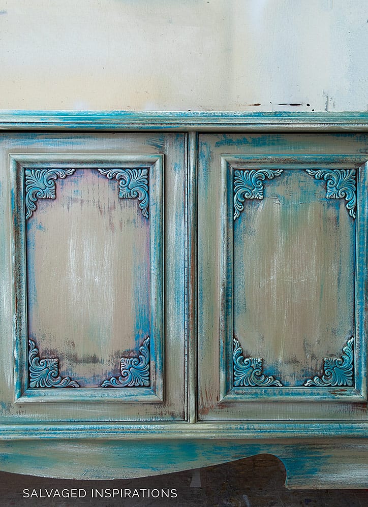 Buffet with Pink Wax and Without Pink Wax