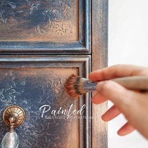 Painting Furniture w Bronze Gilding Wax