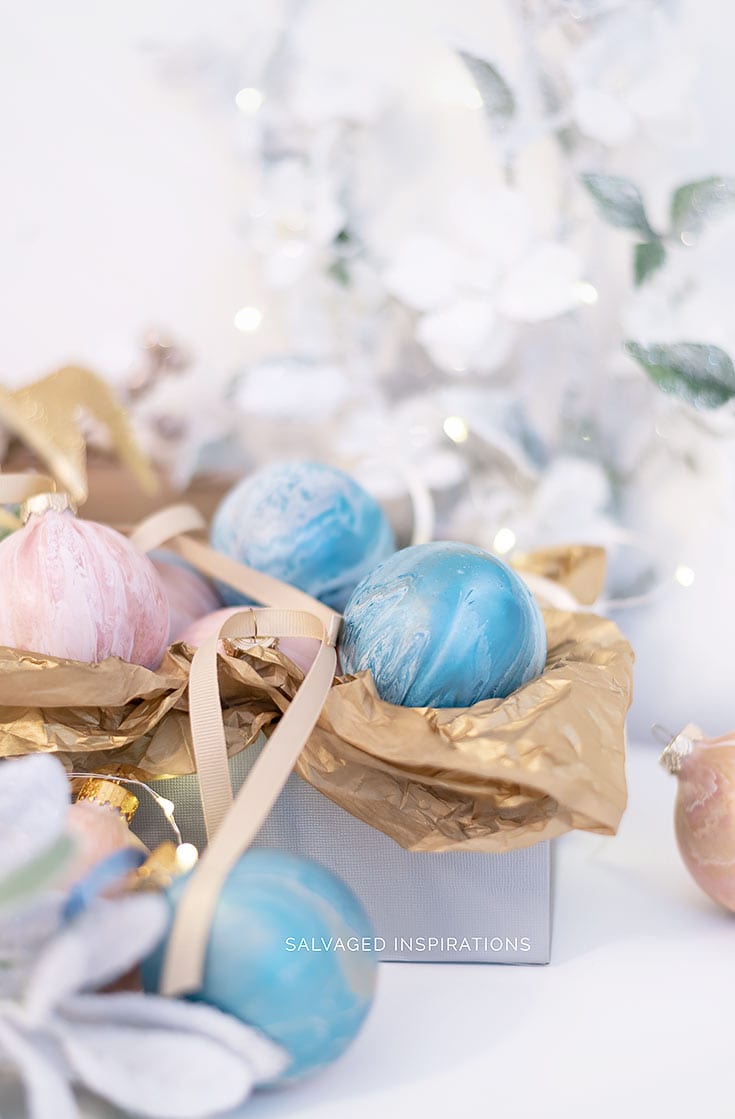 Pour Painting Technique on Ornaments