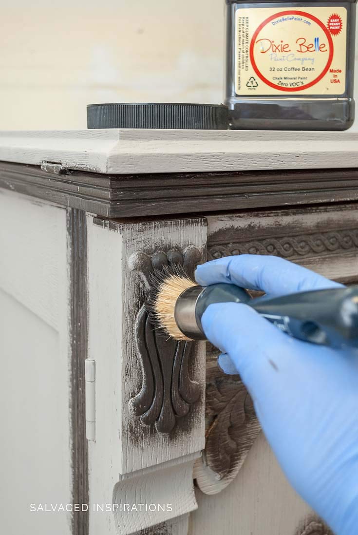 Dixie Belle Coffee Bean over French Linen