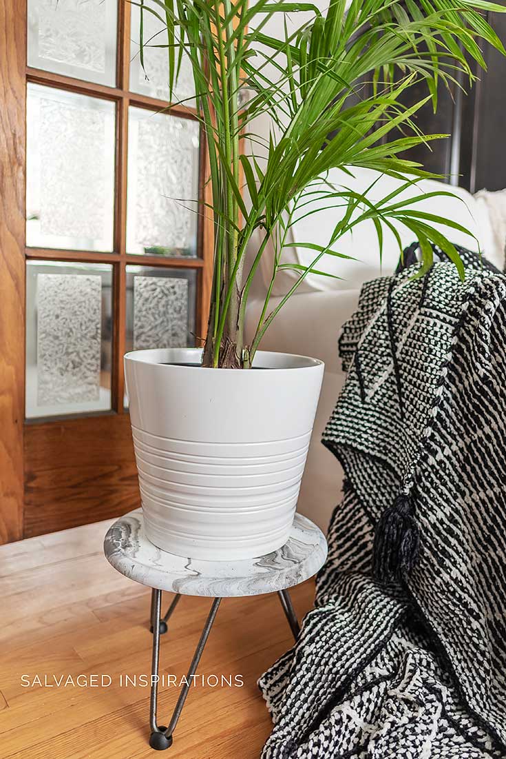 Pour Painting Marble Plant Stand