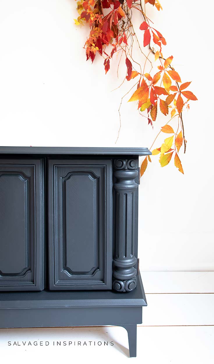 Caviar-Painted-Side-Table-With-DIY-Legs