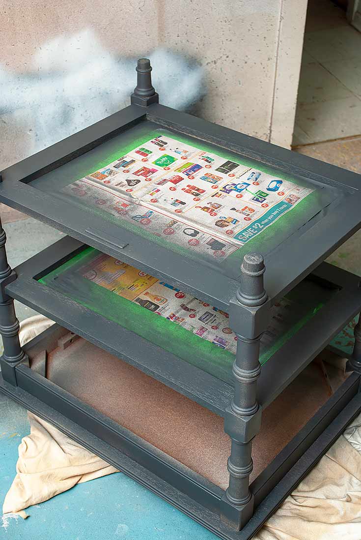 Spraying Table in Silk Black Sands