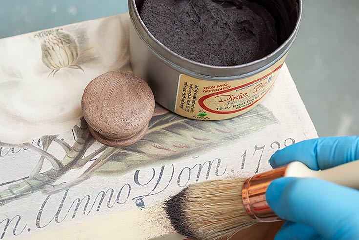 Blending with Brown Wax