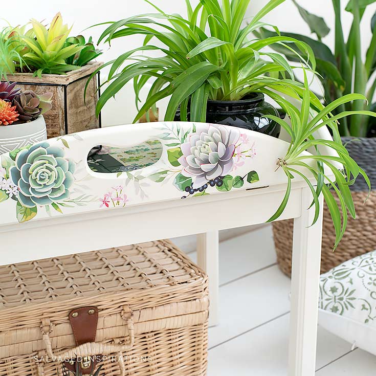 Side View of Painted Tray Table