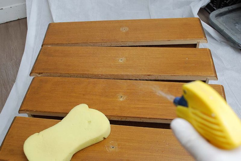 Cleaning Dresser Drawers with White Lightning