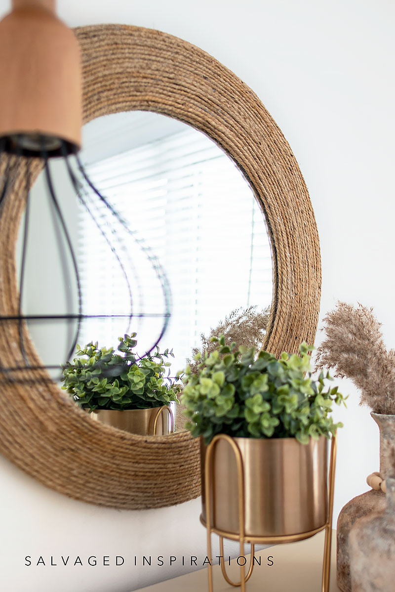 Side View Of DIY Rope Mirror