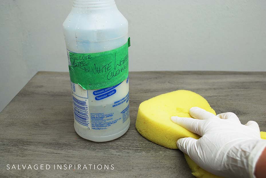 Cleaning Curb Shopped Table w White Lightning