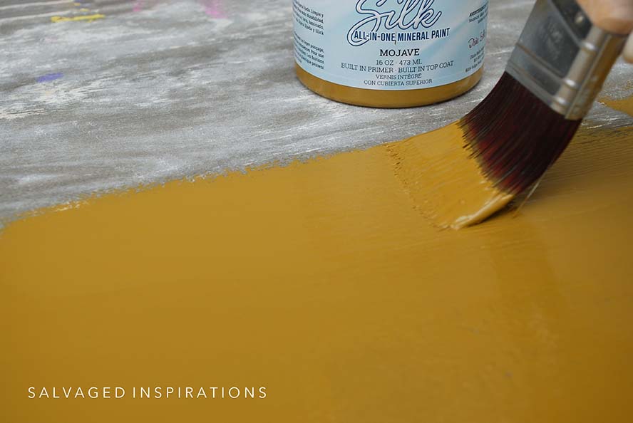 Pin Leg Curb Shopped Table Before