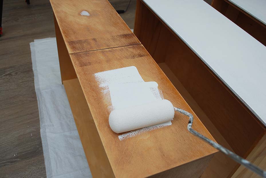 Priming Dresser Drawers