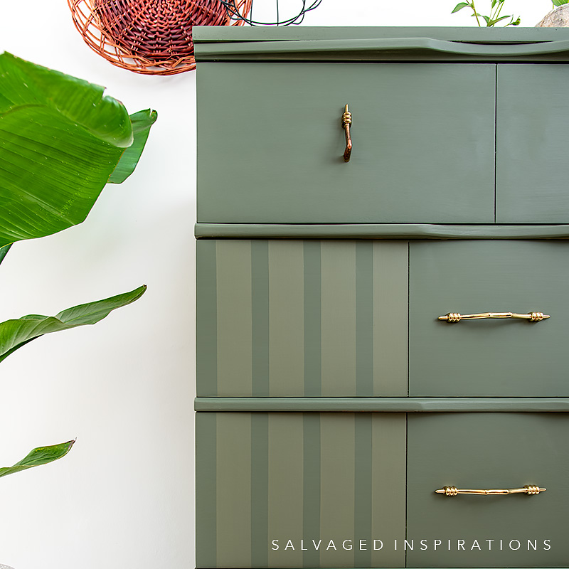 Half Dresser with Ghosting Stripes IG