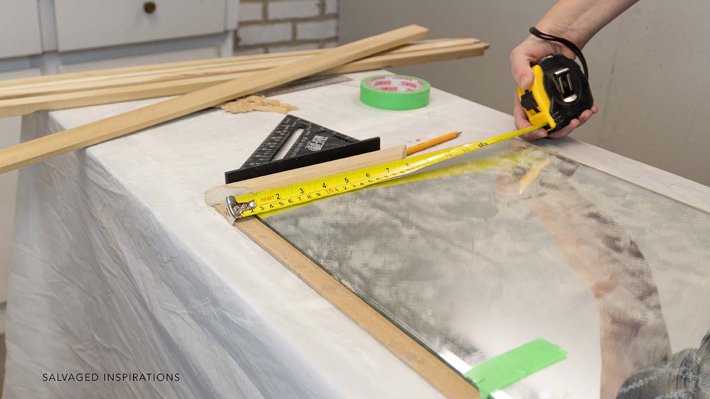 Measuring Mirror Frame